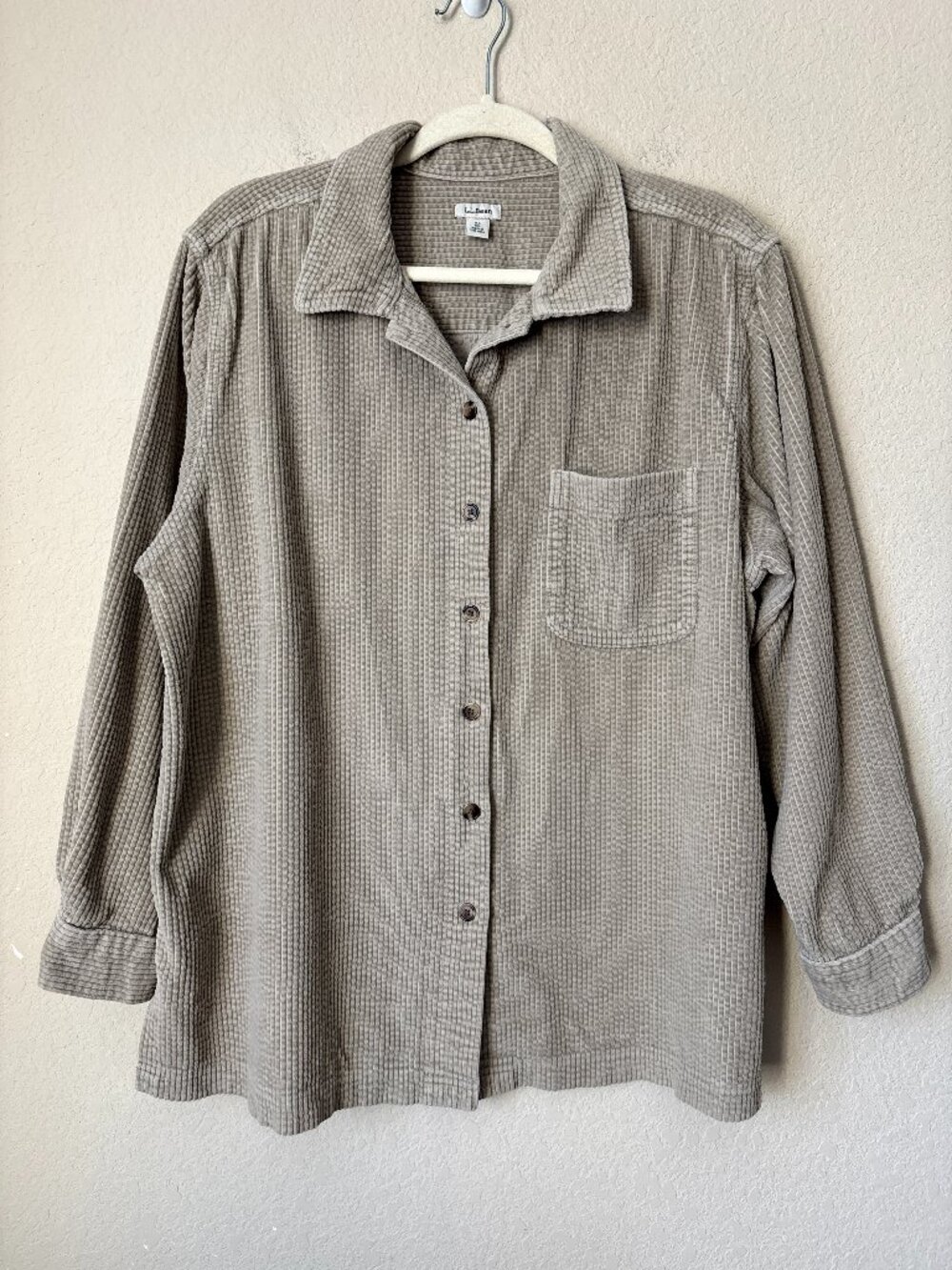 L.L. Bean XL Corduroy Button Down Neutral Tan Fall Shirt Jacket Shacket
